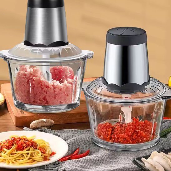 Hachoir electrique puissant avec deux récipients en verre, idéal pour préparer sauces et viandes.